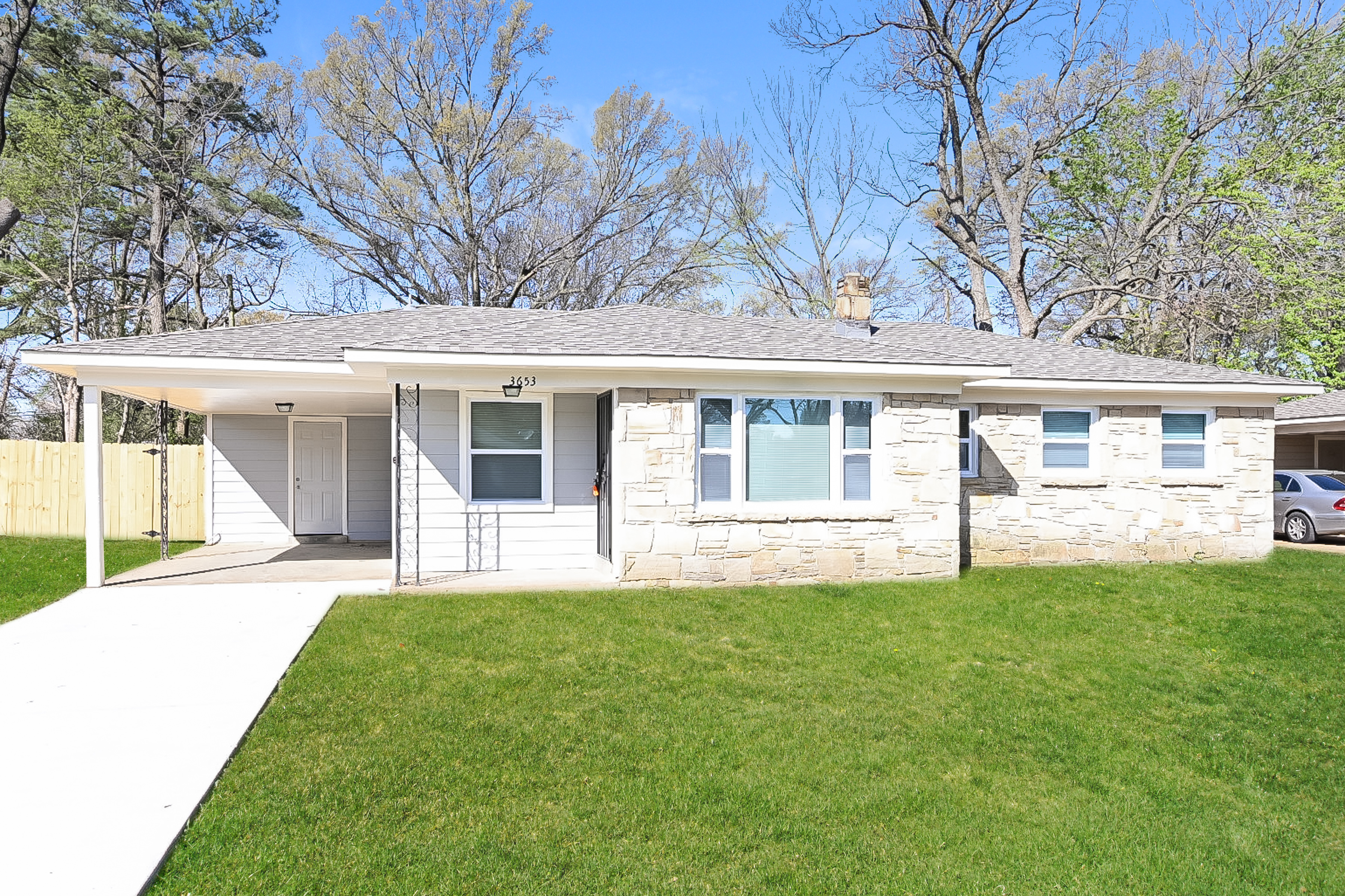 3653 Elm Park Rd Memphis, TN 38118